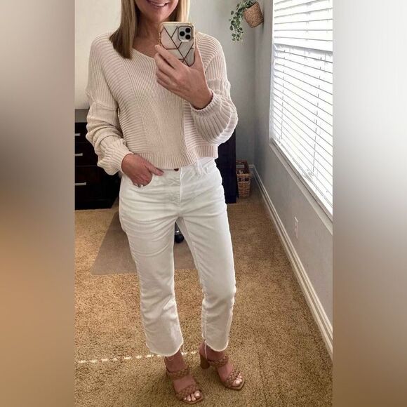 NWT Universal Threads Women’s 90s Straight Leg Denim Jeans - White - Size 6R - Picture 5 of 9